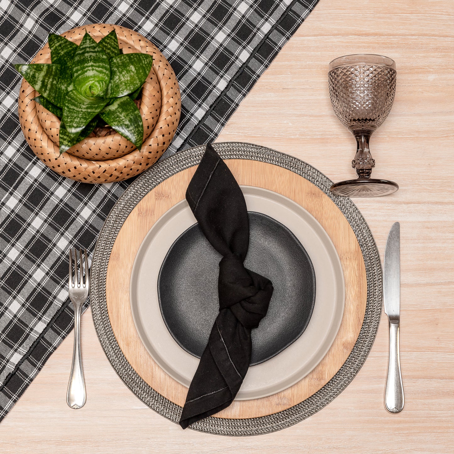 SET BLACK